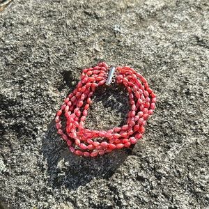Salmon pink rice pear bracelet
